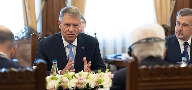 Romanya Cumhurbaşkanı Klaus Iohannis NATO Genel Sekreterliği için adaylıktan çekildi