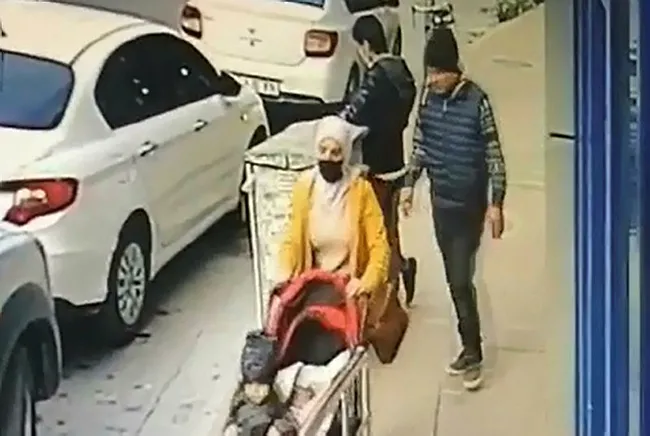 Mersin’de şoke eden görüntüler! Arkasından çarpıp telefonunu çaldı - 6