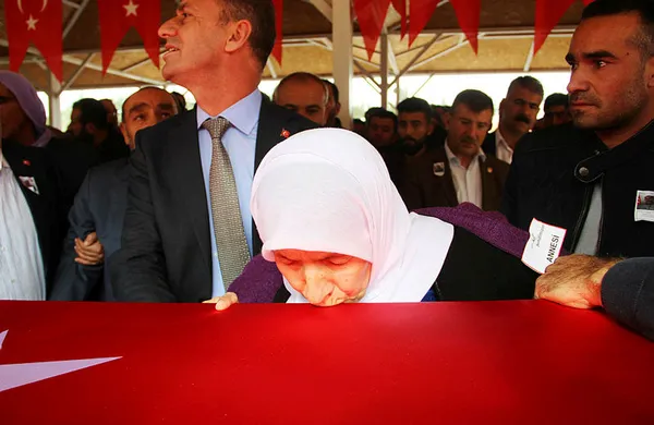 Süngü Tepe şehitlerine veda - 3