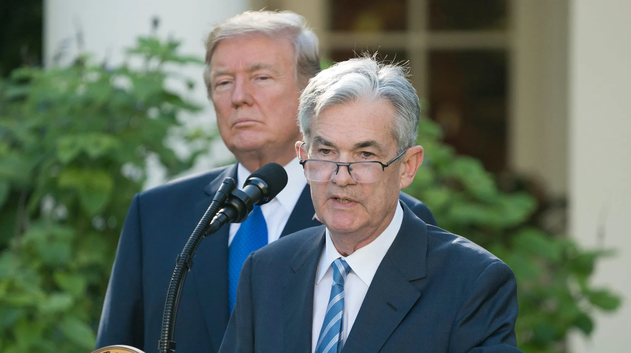 Trump’tan Fed Başkanı Powell’a faiz uyarısı