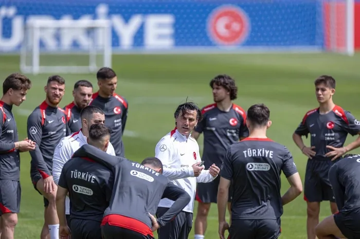 a-milli-takimda-gurcistan-maci-hazirliklari-1718383695291.jpg A Milli Takım'da Gürcistan maçı hazırlıkları! - 1