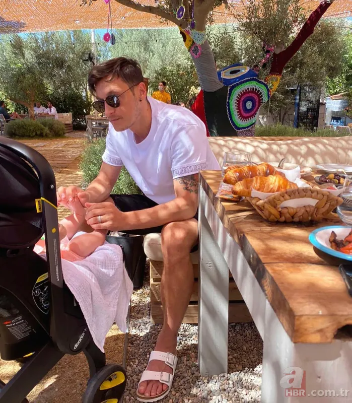 Mesut Özil ve Amine Gülşe Türkiye hazırlıklarına başladı! İşte yeni evleri 11