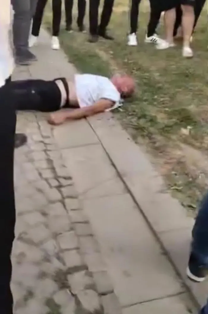 1720685663355.jpeg İstanbul'da pedofili iddiasına meydan dayağı! Parkta oynayan çocuklara iğrenç hareket - 2