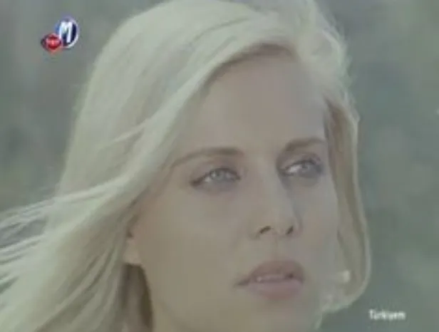 muserref-akay-kimdir-kac-yasinda-muserref-akay-evli-mi-esi-kimdir-muserref-akayin-cocugu-var-mi-1645001608506.jpg Müşerref Akay kimdir, kaç yaşında? Müşerref Akay evli mi, eşi kimdir? Müşerref Akay'ın çocuğu var mı? - 1