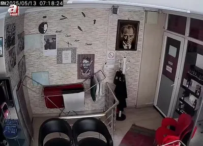 Büyükçekmece’de deprem anı kamerada