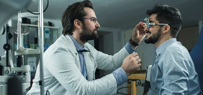 Uzmanlardan pandemi sürecinde göz sağlığına dikkat uyarısı