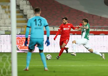 Konyaspor evinde Sivasspor'a mağlup oldu
