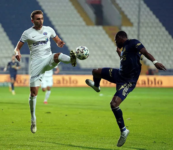 Son dakika: Fenerbahçe Kasımpaşa’yı 3-0 yendi