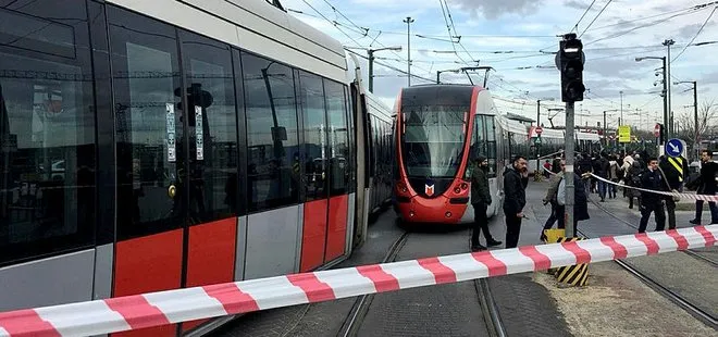 İstanbul’da tramvay raydan çıktı! Seferler durdu