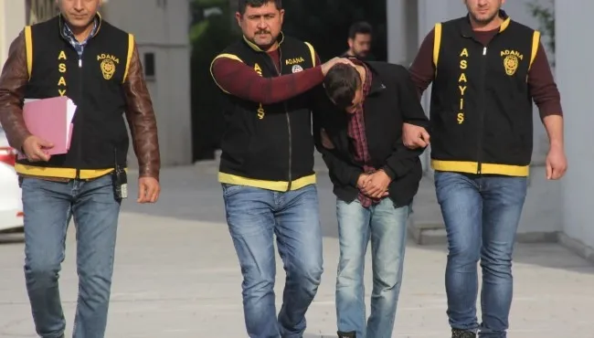 Genç kadının çığlığı kapkaççıyı yakalattı