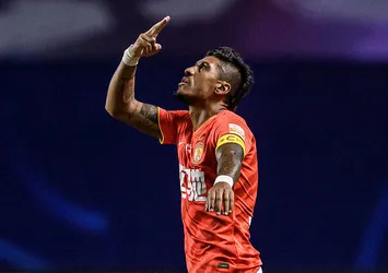 Paulinho'dan Fenerbahçe'ye kötü haber! Vazgeçti