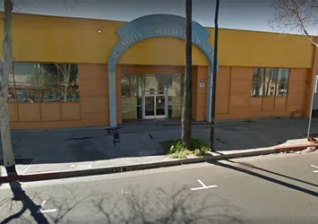 Los Angeles'ta üç FETÖ okulu kapatılabilir