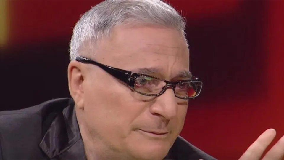 Mehmet Ali Erbil gözyaşları içinde anlattı: Annemi sevemedim