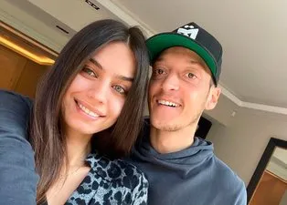Futbolcu Mesut Özil ve Amine Gülşe'nin bebeğinin cinsiyeti belli oldu