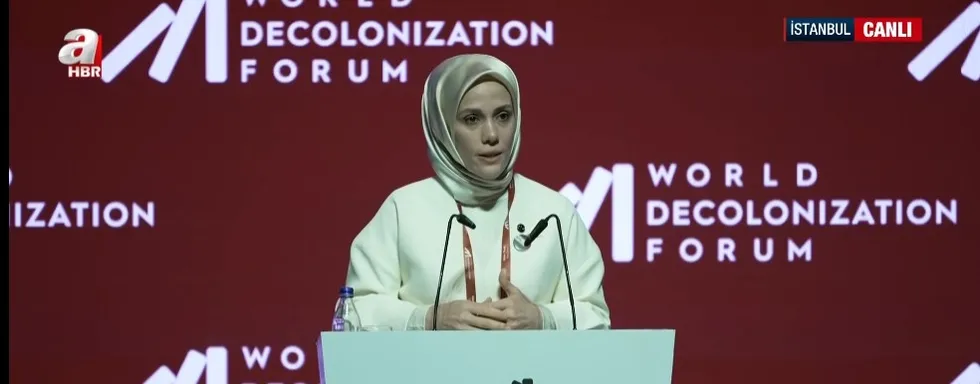 esra-albayraktan-uc-duzeyde-dekolonizasyon-onerisi-zihin-somurgenin-son-kalesidir-1778487727117.jpeg Esra Albayrak'tan üç düzeyde dekolonizasyon önerisi: Zihin sömürgenin son kalesidir - 2