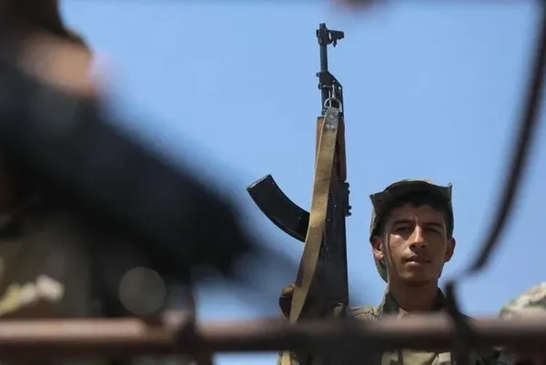 ABD'nin kanlı terör oyunu! Aralarında çocukların da bulunduğu PKK'lılara silah eğitimi verdiler - 11