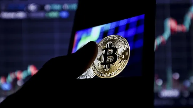 Son dakika: Bitcoin çöktü mü? Bitcoin BTC ve altcoinler neden düşüyor? Kripto paralardaki düşüşün sebebi nedir?