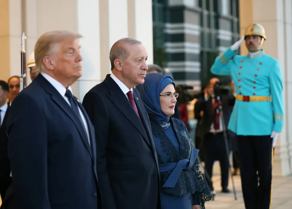 erdogan-ciftinden-nato-liderleri-onuruna-ozel-davet-ankarada-tarihi-aile-fotografi-1783449411791.jpg Erdoğan çiftinden NATO liderleri onuruna özel davet: Ankara'da tarihi aile fotoğrafı - 3