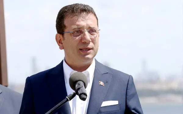 chpli-imamoglu-tarihte-bir-ilki-basardi-hayali-olarak-duzenledigi-etkinlikte-bile-yolsuzluk-yapti-1607790773741.jpg CHP'li İmamoğlu tarihte bir ilki başardı: Hayali olarak düzenlediği etkinlikte bile yolsuzluk yaptı - 7