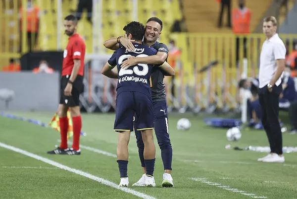 fenerbahce-teknik-direktoru-vitor-pereiradan-genc-muhammed-ve-ardaya-yonelik-aciklama-1629409457663.jpg Fenerbahçe Teknik Direktörü Vitor Pereira'dan genç Muhammed ve Arda'ya yönelik açıklama - 2