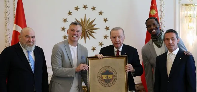 Başkan Erdoğan şampiyon olan Fenerbahçe Beko’yu kabul etti