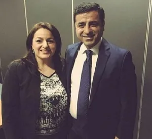 Türk düşmanı Sevim Dağdelen'den Türkiye karşıtı imza! - 3