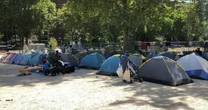 Binlerce kişi sıcaktan hastaneye kaldırıldı