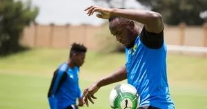 Usain Bolt, futbol maçında forma giyecek!