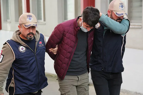 Adana merkezli 7 ilde FETÖ operasyonu! Yakalanan 10 zanlı tutuklandı