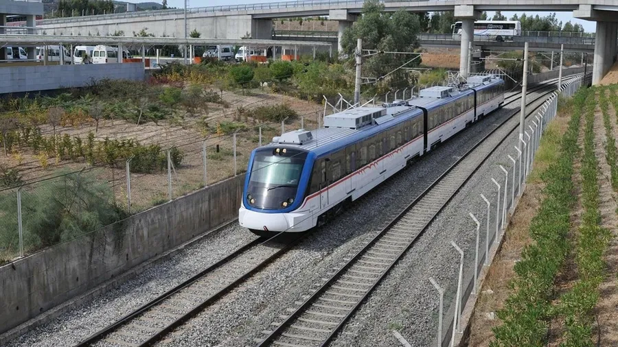 İzmir’de toplu ulaşıma büyük zam: İşte İZBAN, taksi, feribot ve servis ücretlerinde yeni tarife - 1