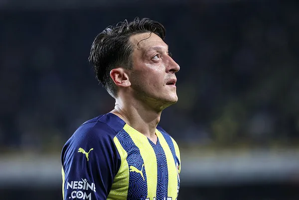 Pereira'dan Trabzonspor maçı için Mesut Özil'e özel görev! - 2