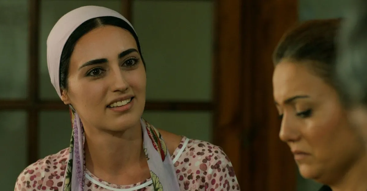 Demir çalışanları sorguluyor... Gülten, Züleyha'yı savunuyor! | Bir Zamanlar Çukurova 41. yeni bölüm (son bölüm) sahne