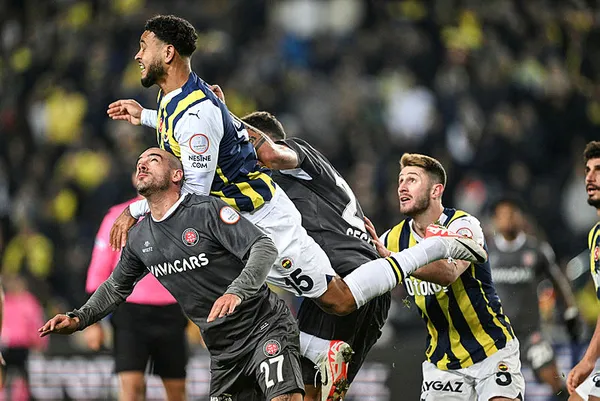 MHK’dan Fenerbahçe-Fatih Karagümrük maçındaki VAR kayıtlarına ilişkin açıklama: Medyaya servis edilenler gerçek dışı