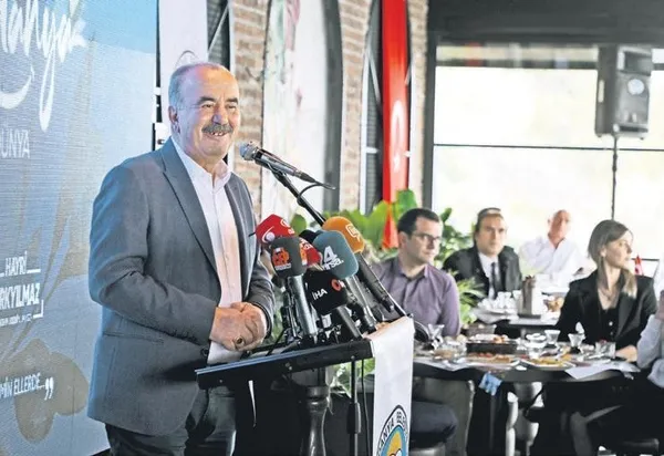 CHP’li Mudanya Belediye Başkanı Hayri Türkyılmaz kürsüden hakaret yağdırdı!