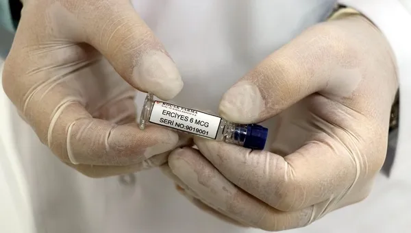 Sağlık Bakanı Fahrettin Koca’dan Bilim Kurulu toplantısı sonrası duyurdu! İstanbul’da görülen yeni varyant korkuttu! Kaç milyon doz aşı gelecek?