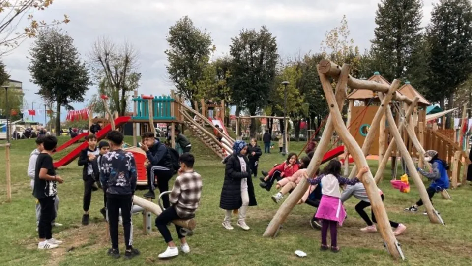 Millet Bahçesi açılmadan doldu taştı