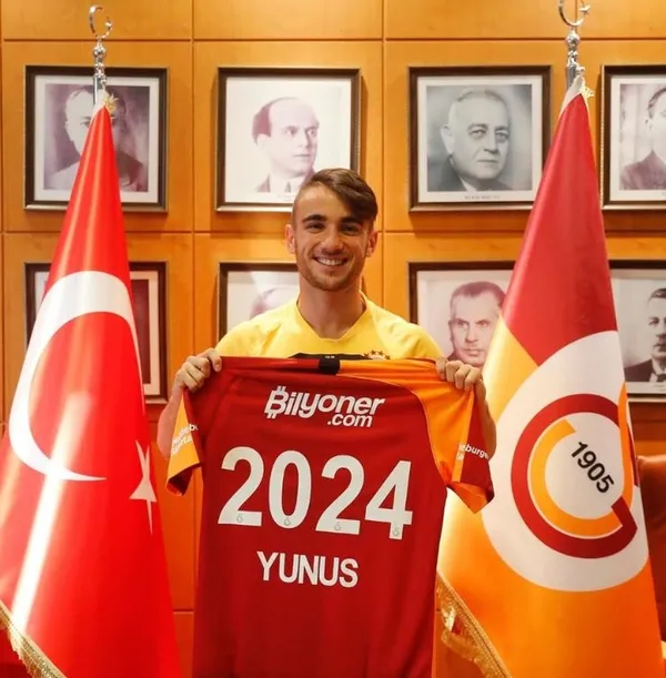 galatasarayda-bir-ayrilik-daha-resmen-aciklandi-yunus-akgun-adana-demirsporda-1630931473352.jpeg Galatasaray'da bir ayrılık daha! Resmen açıklandı | Yunus Akgün Adana Demirspor'da! - 2
