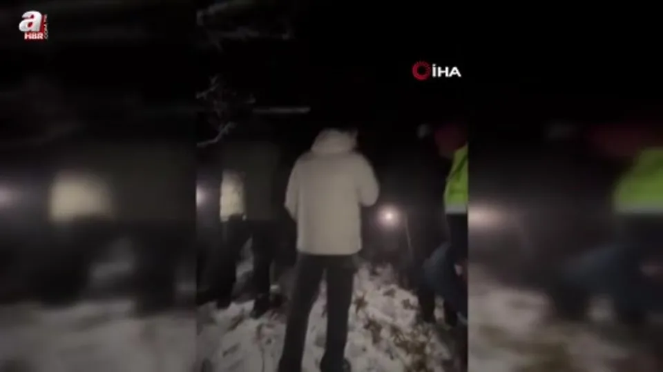 Kontrolden çıkan otomobil taklalar attı