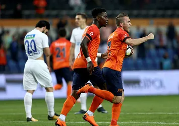 Başakşehir'den geri dönüş!