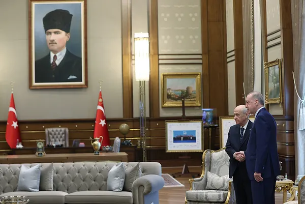 Son dakika: Başkan Erdoğan, MHP Lideri Bahçeli'yi Külliye'de kabul etti - 3