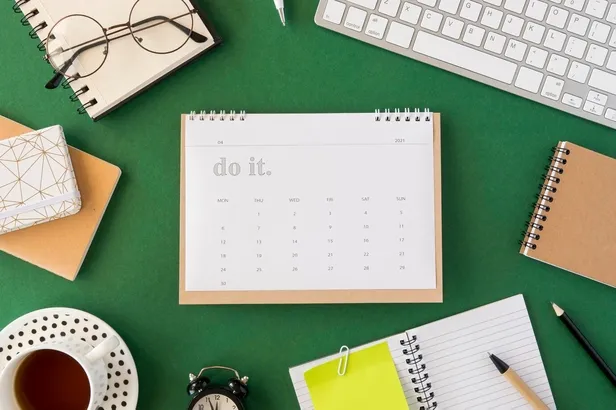 yilbasi-tatili-kac-gun-surecek-1-ocak-resmi-tatil-mi-yarim-gun-mu-1735467382538.jpg A Haber Foto Arşiv