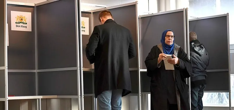 Hollanda genel seçimler için sandık başında