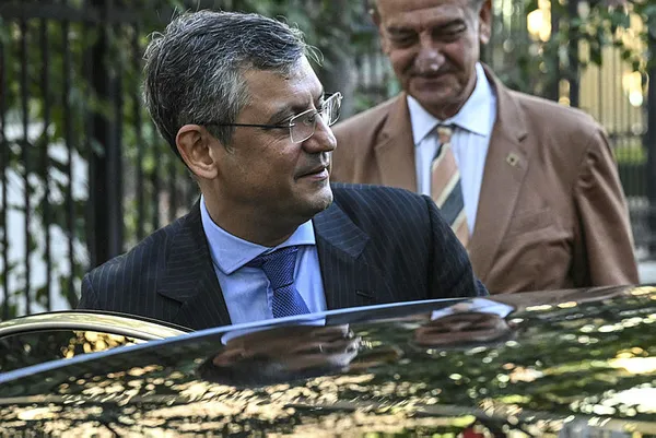 Yok böyle geri dönüş! Aday olan Özgür Özel’den söylem değişikliği: Hepimiz hacı torunuyuz