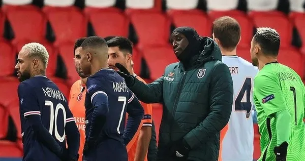 Son dakika spor haberi: Başakşehir’de Demba Ba’nın sözleşmesi feshedildi!