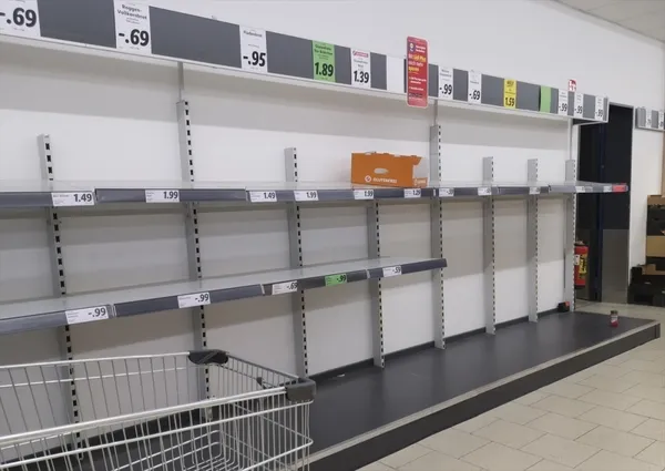 Avrupa'da gıda ve tedarik krizi! Market rafları boş kaldı - 1