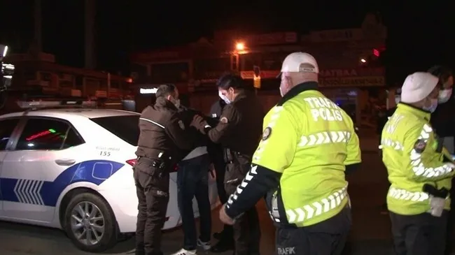 İstanbul’da alkollü sürücü yakalanınca tehdit etti: Sizin yanınıza bırakmayacağım - 5