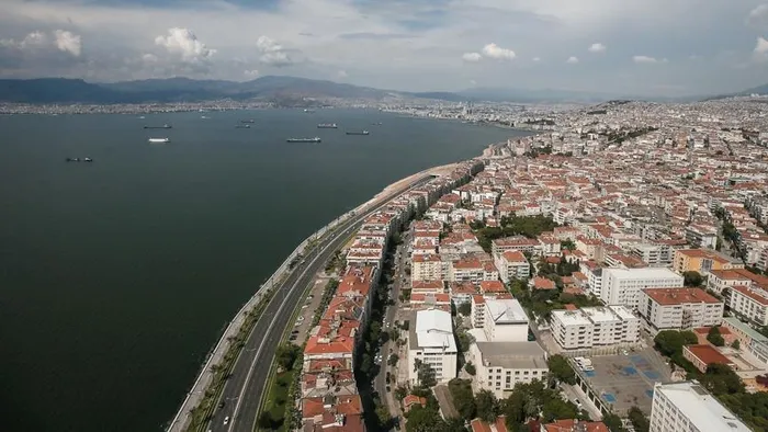 1720343716776.jpg İzmir için korkutan uyarı! Önlem alınmazsa tüm şehri deniz suyu basacak! Uzman isim tarih verdi... - 4