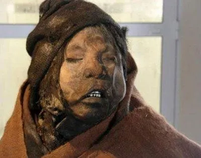 500 yaşındaki mumya kız