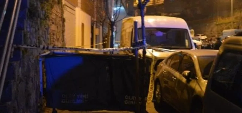 Kağıthane’de arkadaşını kalbinden bıçaklayarak öldüren katil zanlısı kıskıvrak yakalandı