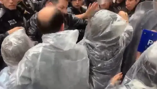 Son dakika: Polise yumruk atan DBP’li vekil Salihe Aydeniz’le ilgili yeni gelişme: Soruşturma dosyası Ankara’ya gönderildi